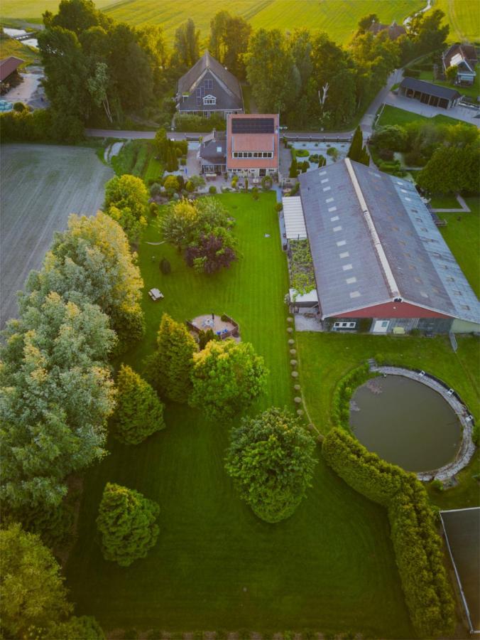 Vakantiehuis Het Voorhuis Op Landgoed Koepeltjesplaats Gaast Exterior photo