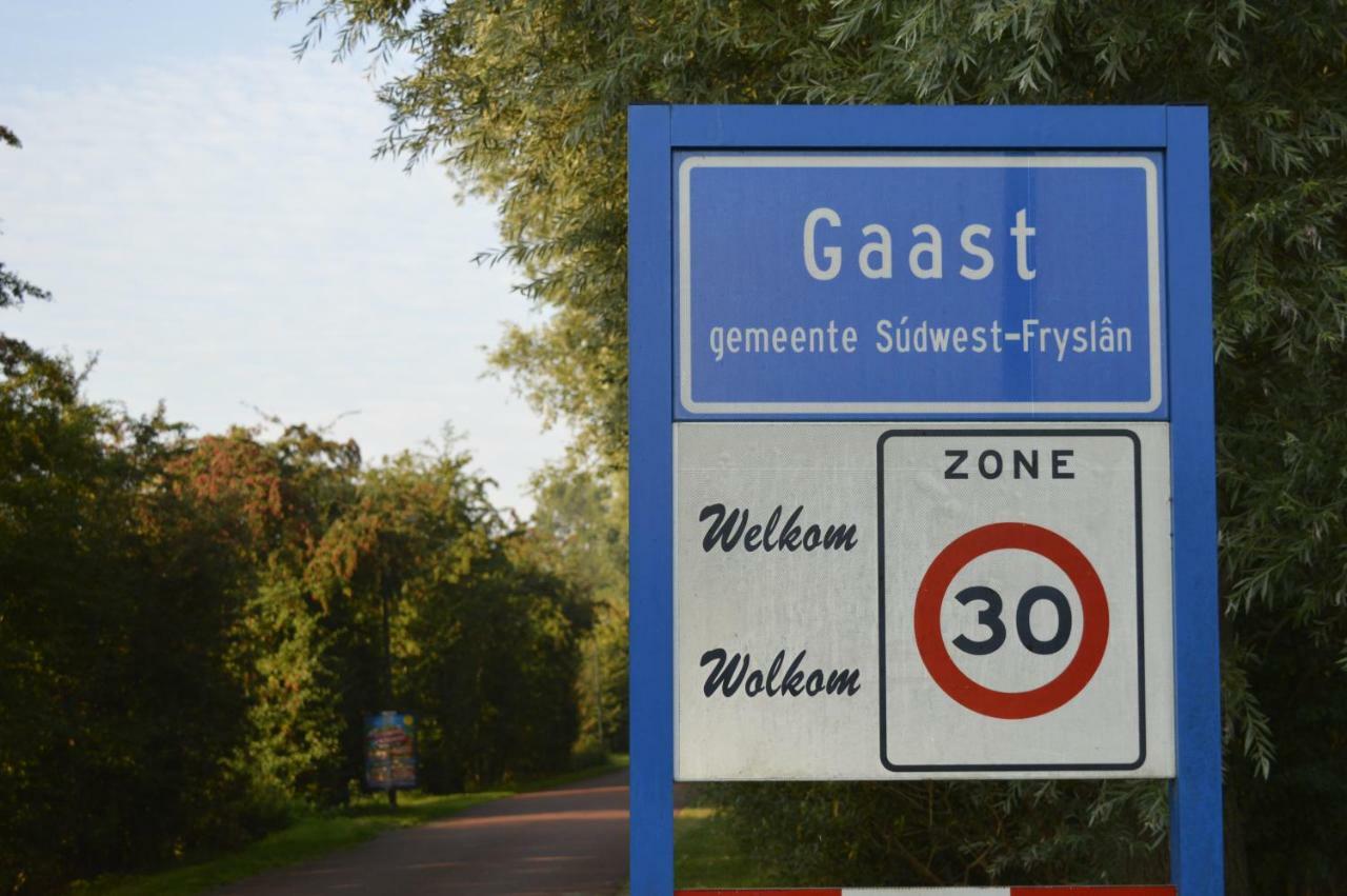 Vakantiehuis Het Voorhuis Op Landgoed Koepeltjesplaats Gaast Exterior photo